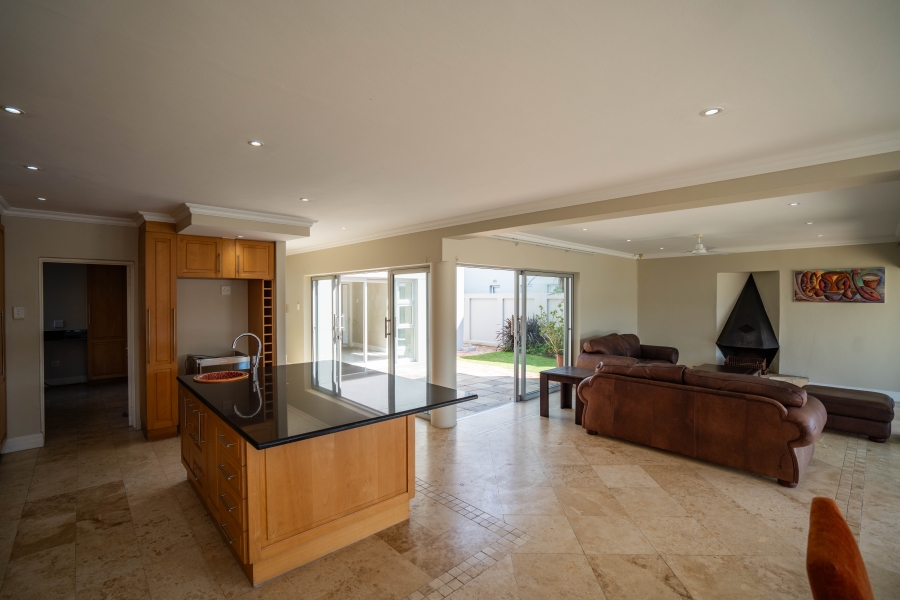 6 Bedroom Property for Sale in Royal Alfred Marina Eastern Cape